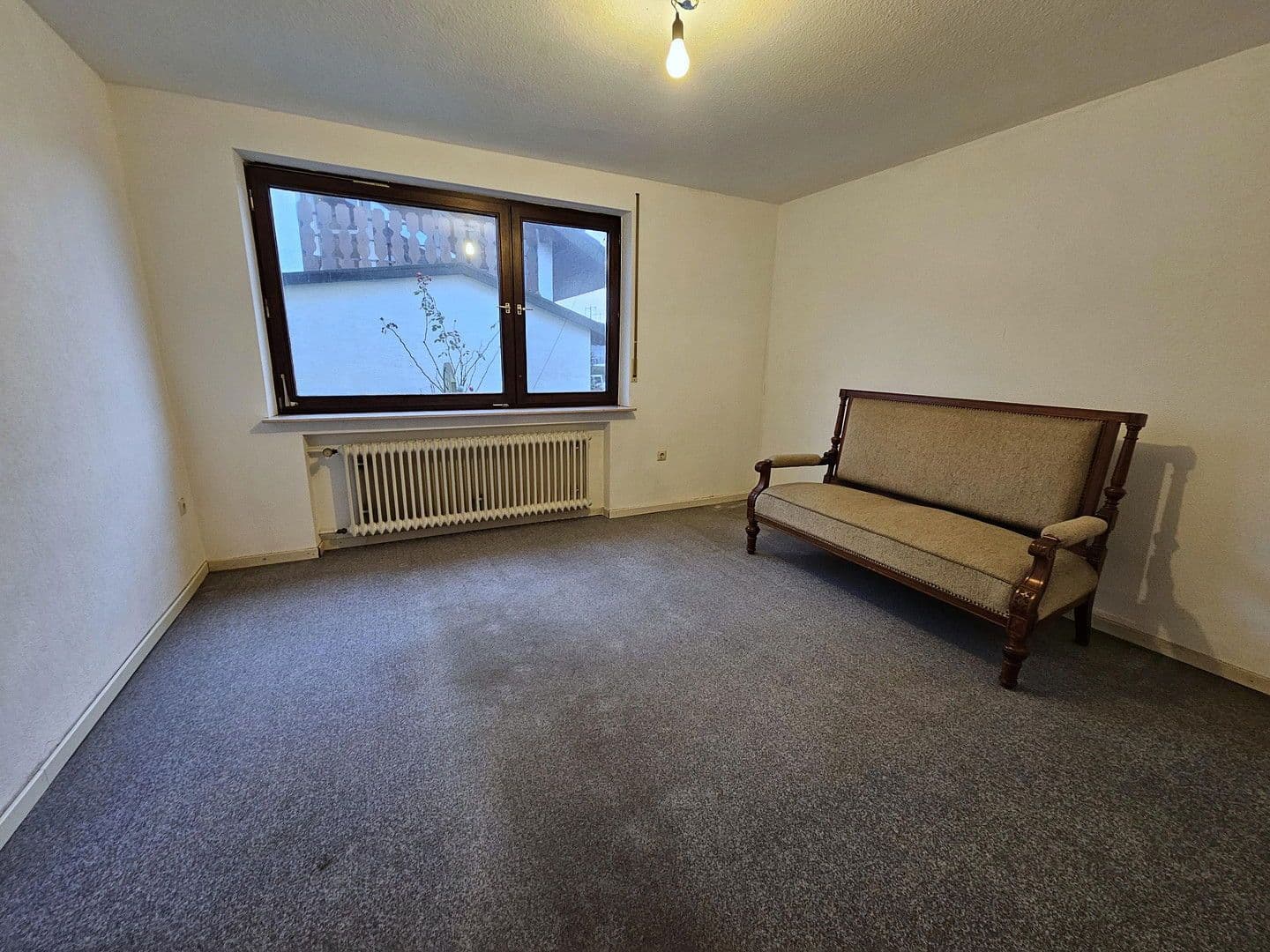 Predaj domu 157 m², pozemek 601 m², Neuhausen, Bádensko-Wurttembersko Predaj domu 157 m², pozemek 601 m², Neuhausen, Bádensko-Wurttembersko