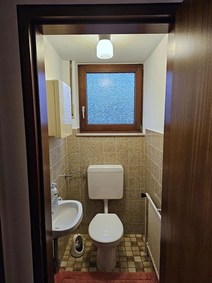 Predaj domu 157 m², pozemek 601 m², Neuhausen, Bádensko-Wurttembersko Predaj domu 157 m², pozemek 601 m², Neuhausen, Bádensko-Wurttembersko