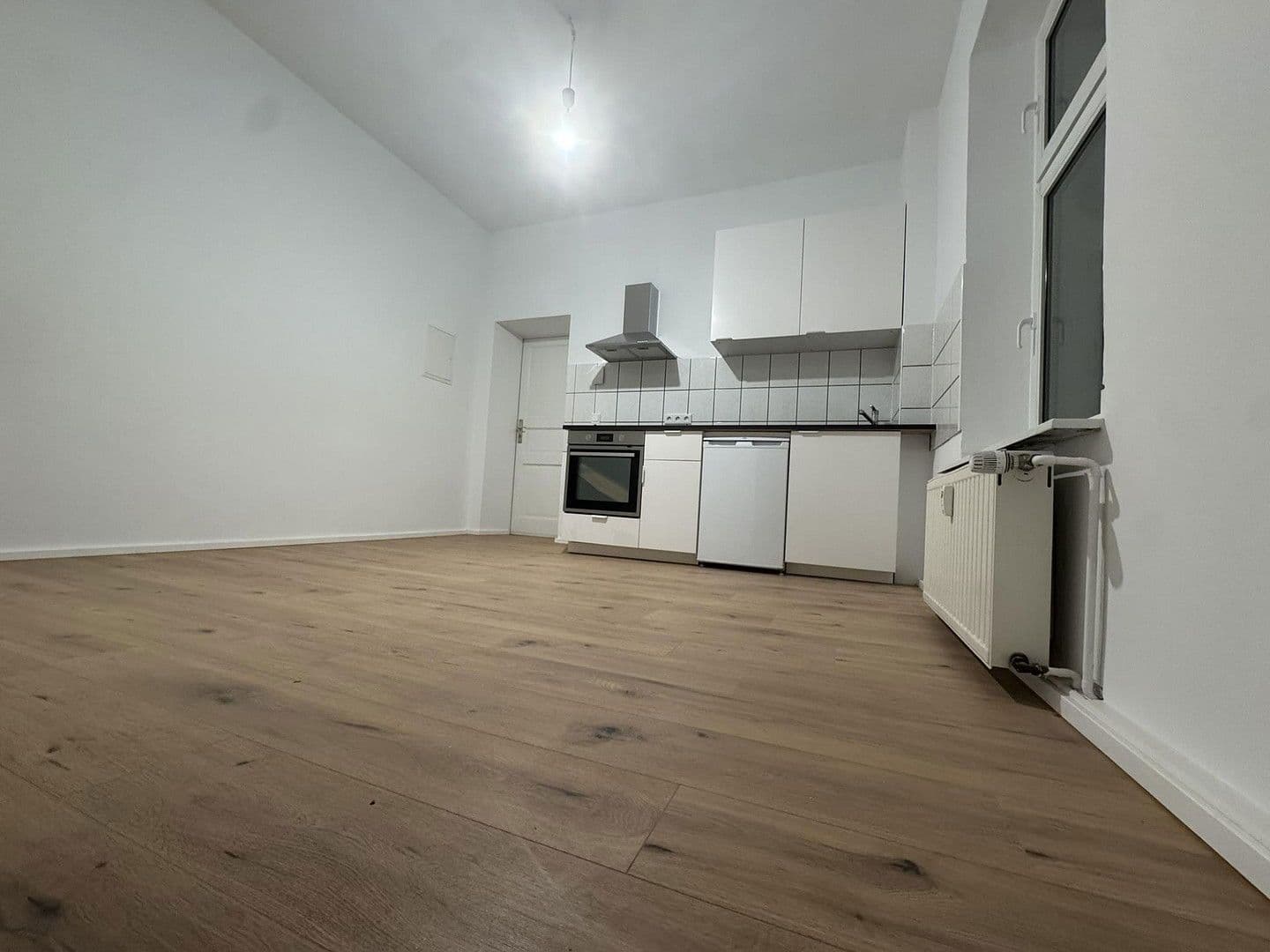 Prenájom bytu 2-izbový 35 m², Gerresheimer Straße, Düsseldorf, Severné Porýnie - Westfálsko Prenájom bytu 2-izbový 35 m², Gerresheimer Straße, Düsseldorf, Severné Porýnie - Westfálsko