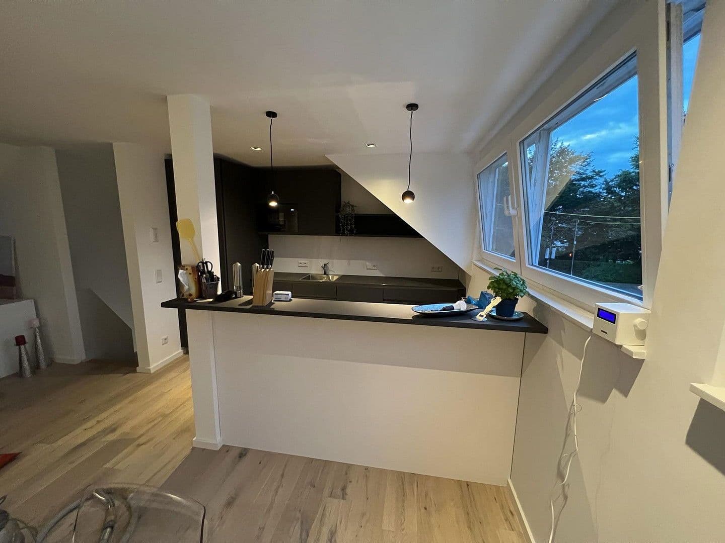 Prenájom domu 157 m², pozemek 150 m², Düsseldorf, Severné Porýnie - Westfálsko Prenájom domu 157 m², pozemek 150 m², Düsseldorf, Severné Porýnie - Westfálsko