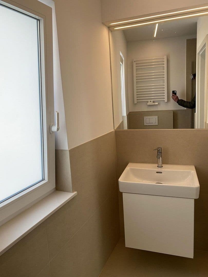 Prenájom domu 157 m², pozemek 150 m², Düsseldorf, Severné Porýnie - Westfálsko Prenájom domu 157 m², pozemek 150 m², Düsseldorf, Severné Porýnie - Westfálsko