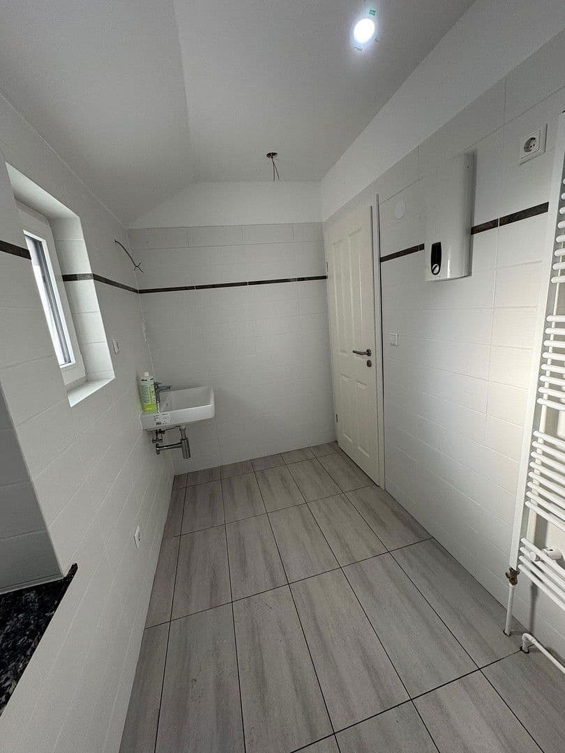 Prenájom bytu 4-izbový 116 m², Sarstedt, Dolné Sasko Prenájom bytu 4-izbový 116 m², Sarstedt, Dolné Sasko