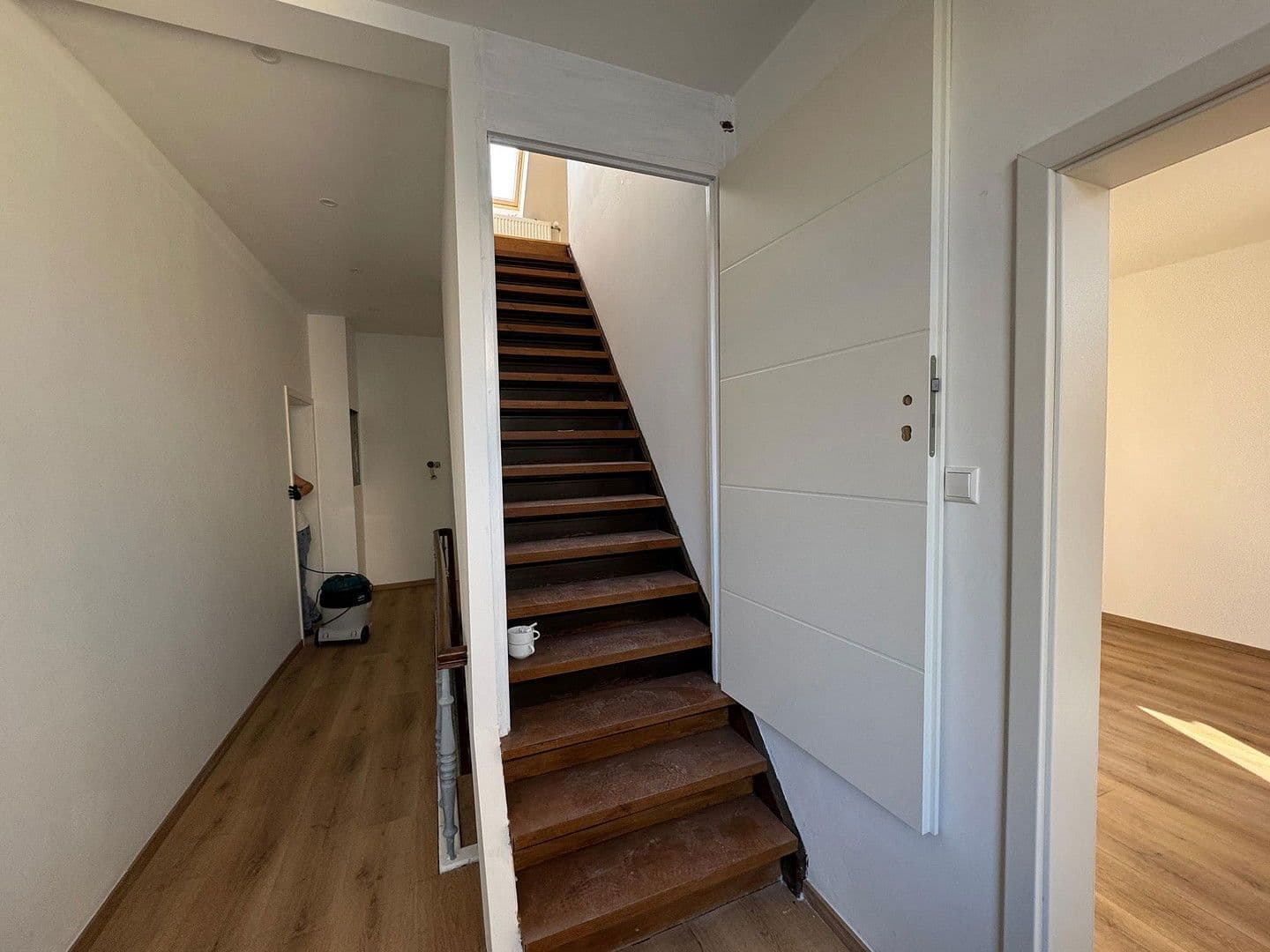 Prenájom bytu 4-izbový 116 m², Sarstedt, Dolné Sasko Prenájom bytu 4-izbový 116 m², Sarstedt, Dolné Sasko