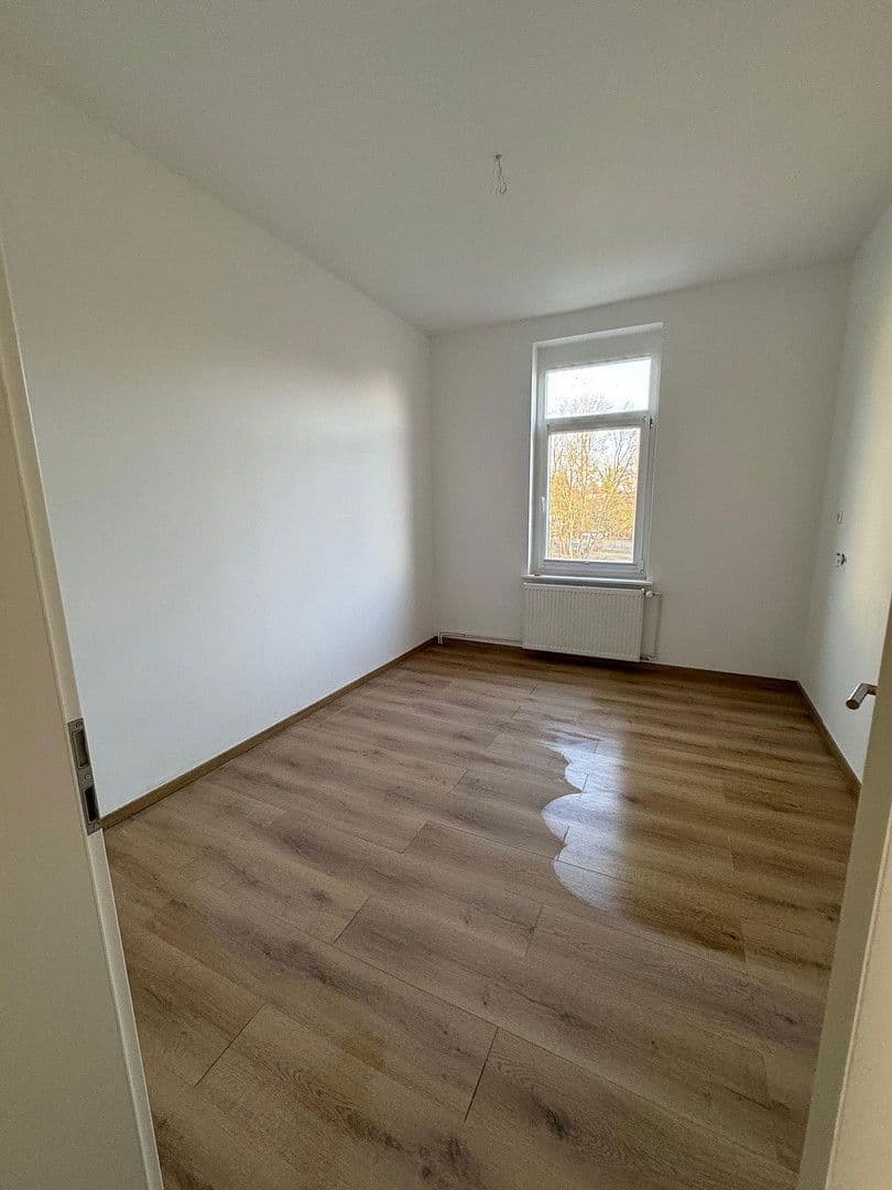 Prenájom bytu 4-izbový 116 m², Sarstedt, Dolné Sasko Prenájom bytu 4-izbový 116 m², Sarstedt, Dolné Sasko
