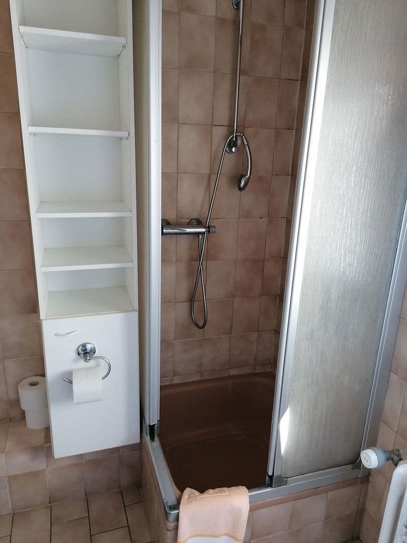 Prenájom bytu 4-izbový 140 m², Licher Straße 32, Laubach, Hesensko Prenájom bytu 4-izbový 140 m², Licher Straße 32, Laubach, Hesensko