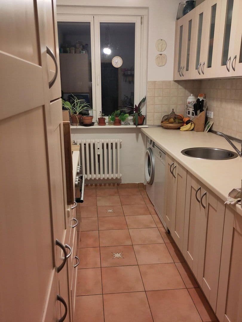 Predaj bytu 3-izbový 67 m², Berlin, Berlín Predaj bytu 3-izbový 67 m², Berlin, Berlín