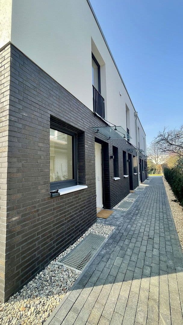 Predaj domu 135 m², pozemek 200 m², Hamburg, Hamburg Predaj domu 135 m², pozemek 200 m², Hamburg, Hamburg