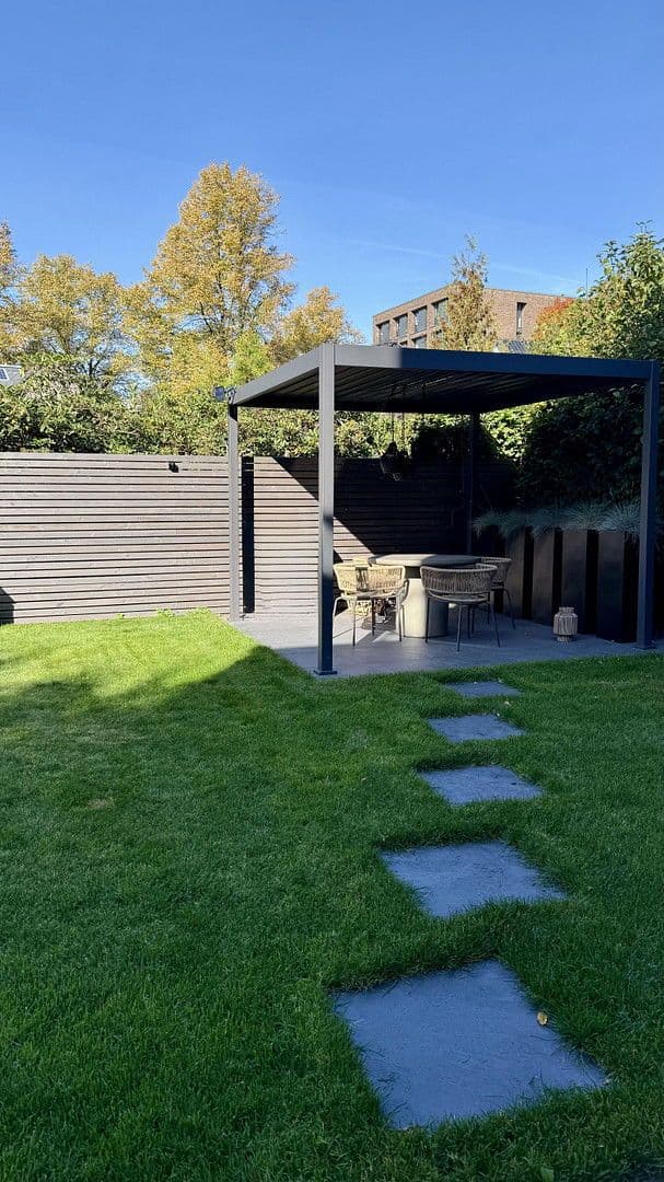 Predaj domu 135 m², pozemek 200 m², Hamburg, Hamburg Predaj domu 135 m², pozemek 200 m², Hamburg, Hamburg