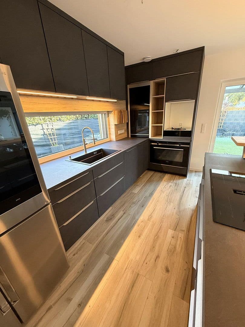 Predaj domu 205 m², pozemek 417 m², Neuried, Bavorsko Predaj domu 205 m², pozemek 417 m², Neuried, Bavorsko