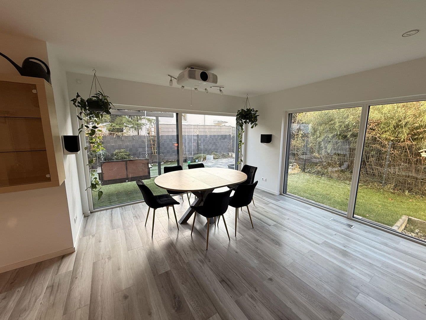 Predaj domu 205 m², pozemek 417 m², Neuried, Bavorsko Predaj domu 205 m², pozemek 417 m², Neuried, Bavorsko