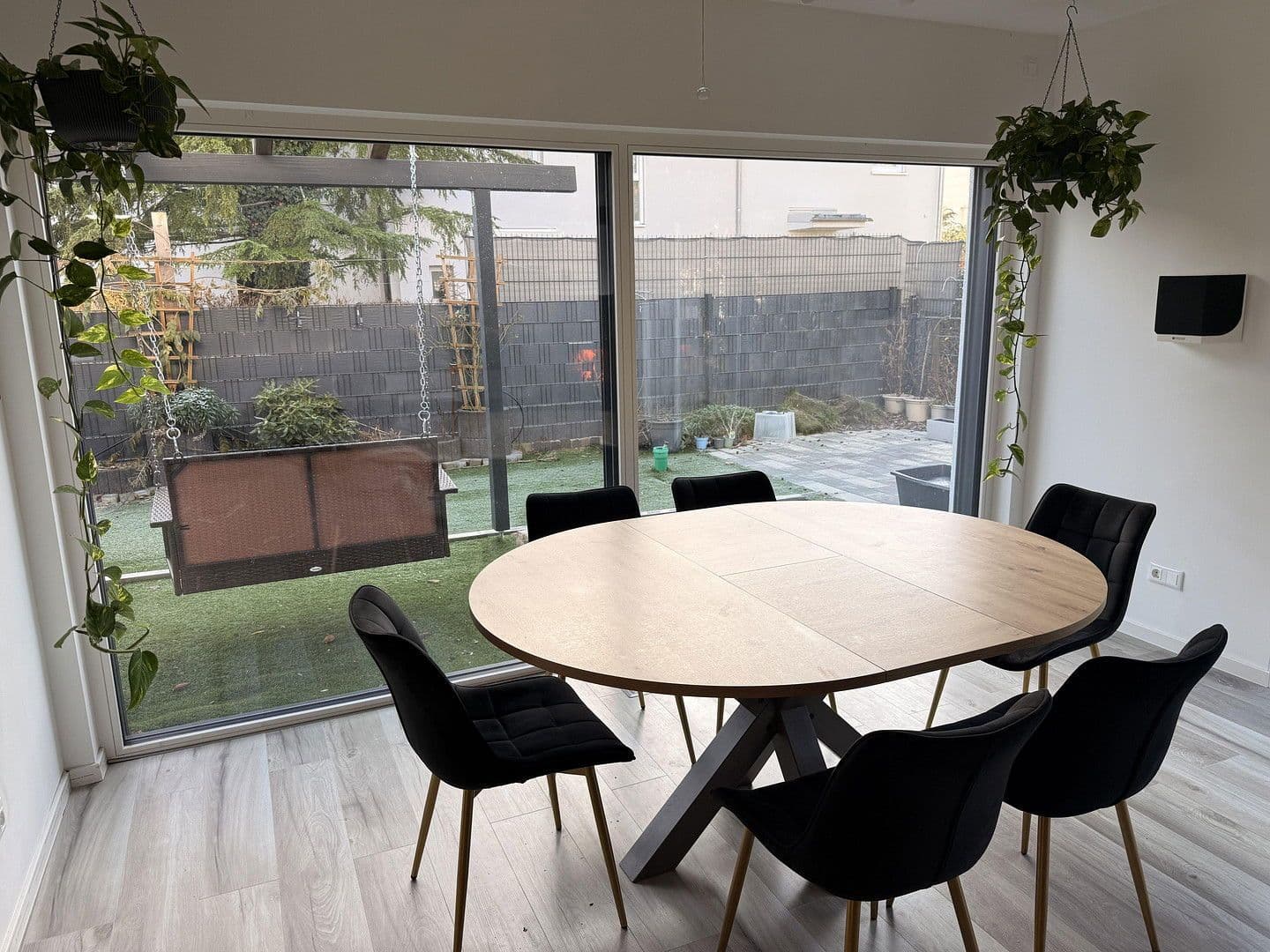 Predaj domu 205 m², pozemek 417 m², Neuried, Bavorsko Predaj domu 205 m², pozemek 417 m², Neuried, Bavorsko