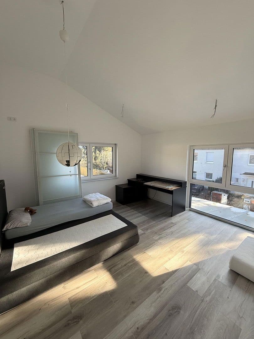 Predaj domu 205 m², pozemek 417 m², Neuried, Bavorsko Predaj domu 205 m², pozemek 417 m², Neuried, Bavorsko