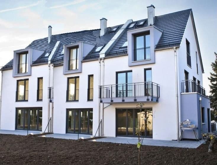 Predaj domu 145 m², pozemek 180 m², Neu-Ulm, Bavorsko Predaj domu 145 m², pozemek 180 m², Neu-Ulm, Bavorsko