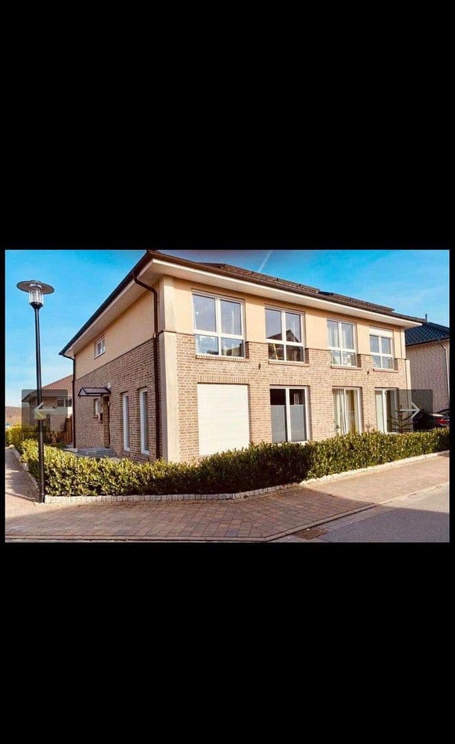 Predaj domu 140 m², pozemek 280 m², Am Rosenmühlenbach 1A, Bissendorf, Dolné Sasko Predaj domu 140 m², pozemek 280 m², Am Rosenmühlenbach 1A, Bissendorf, Dolné Sasko