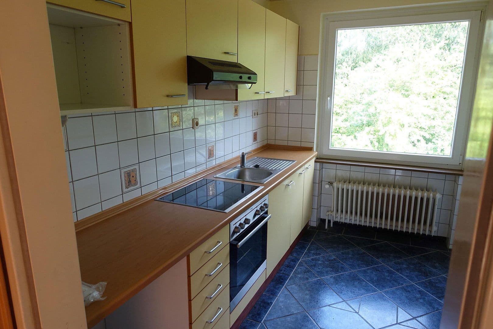 Prenájom bytu 4-izbový 105 m², Bahnhofstr. 11, Kastorf, Šlezvicko-Holštajnsko Prenájom bytu 4-izbový 105 m², Bahnhofstr. 11, Kastorf, Šlezvicko-Holštajnsko