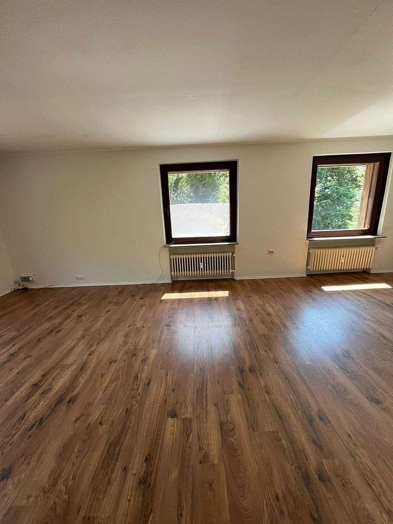 Prenájom bytu 4-izbový 105 m², Bahnhofstr. 11, Kastorf, Šlezvicko-Holštajnsko Prenájom bytu 4-izbový 105 m², Bahnhofstr. 11, Kastorf, Šlezvicko-Holštajnsko