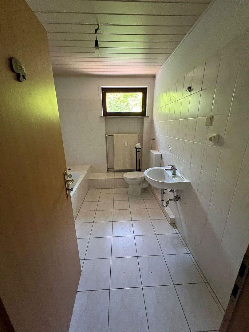 Prenájom bytu 4-izbový 105 m², Bahnhofstr. 11, Kastorf, Šlezvicko-Holštajnsko Prenájom bytu 4-izbový 105 m², Bahnhofstr. 11, Kastorf, Šlezvicko-Holštajnsko