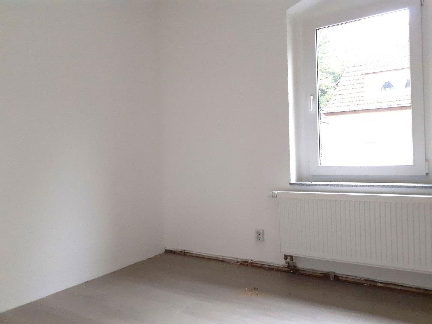 Prenájom bytu 3-izbový 80 m², Oederan, Sasko Prenájom bytu 3-izbový 80 m², Oederan, Sasko