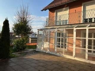 Predaj domu 192 m², pozemek 306 m², Hallbergmoos, Bavorsko Predaj domu 192 m², pozemek 306 m², Hallbergmoos, Bavorsko