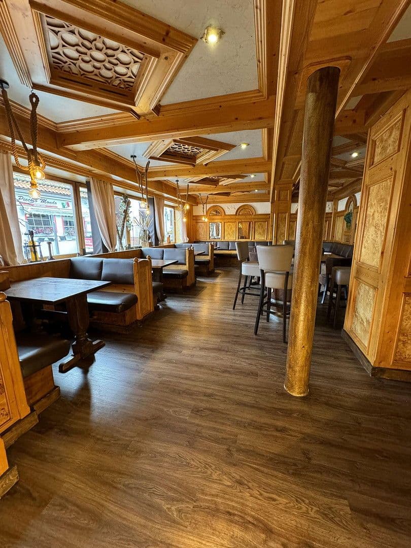 Predaj nebytového priestoru 398 m², Kurhausweg 4, Goslar, Dolné Sasko Predaj nebytového priestoru 398 m², Kurhausweg 4, Goslar, Dolné Sasko