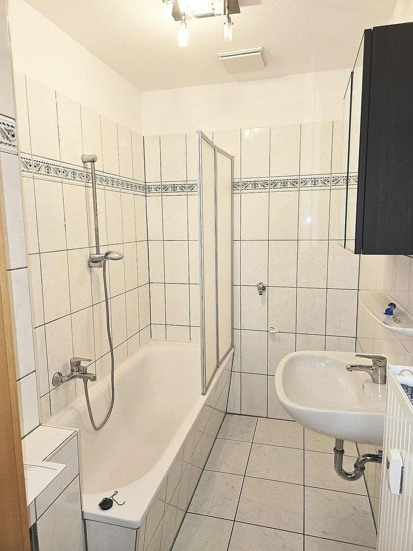 Prenájom bytu 3-izbový 67 m², Conrad Clauß Straße 20, Hohenstein-Ernstthal, Sasko Prenájom bytu 3-izbový 67 m², Conrad Clauß Straße 20, Hohenstein-Ernstthal, Sasko