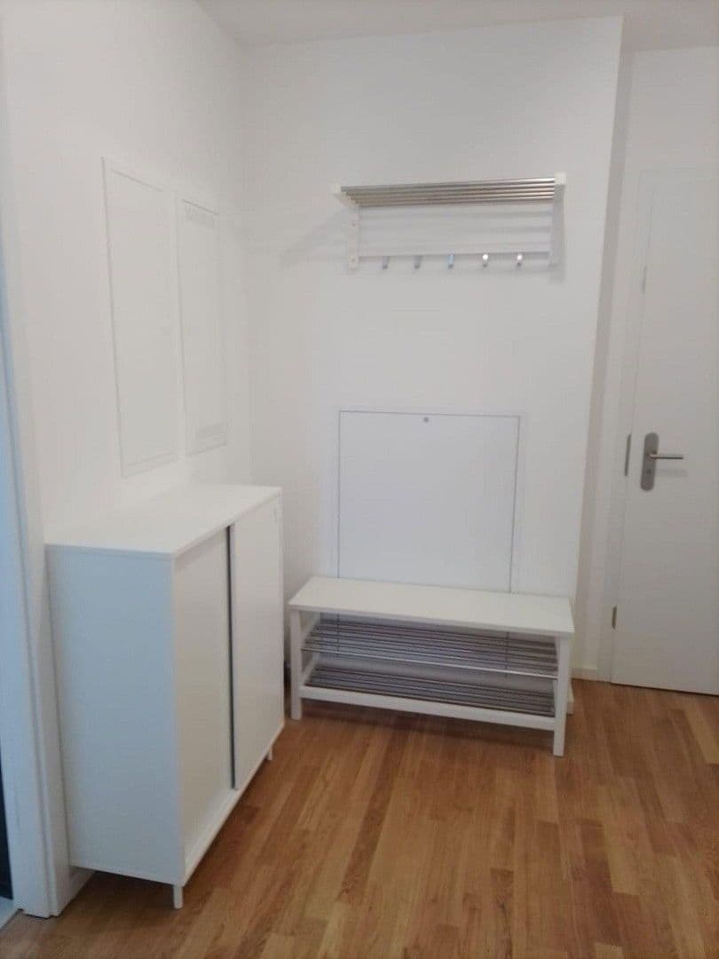 Prenájom bytu 1-izbový 40 m², Schönefeld, Brandenbursko Prenájom bytu 1-izbový 40 m², Schönefeld, Brandenbursko