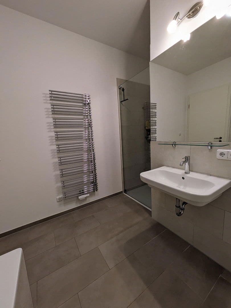 Prenájom bytu 3-izbový 119 m², Heubnerweg 7, Berlin, Berlín Prenájom bytu 3-izbový 119 m², Heubnerweg 7, Berlin, Berlín