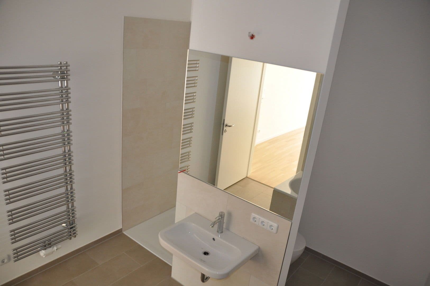 Prenájom bytu 3-izbový 119 m², Heubnerweg 7, Berlin, Berlín Prenájom bytu 3-izbový 119 m², Heubnerweg 7, Berlin, Berlín