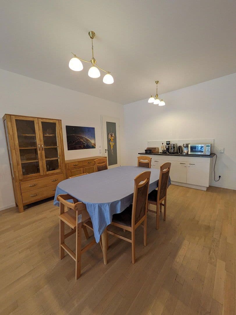 Prenájom bytu 3-izbový 119 m², Heubnerweg 7, Berlin, Berlín Prenájom bytu 3-izbový 119 m², Heubnerweg 7, Berlin, Berlín