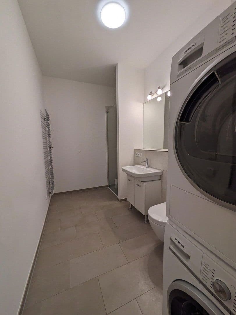 Prenájom bytu 3-izbový 119 m², Heubnerweg 7, Berlin, Berlín Prenájom bytu 3-izbový 119 m², Heubnerweg 7, Berlin, Berlín