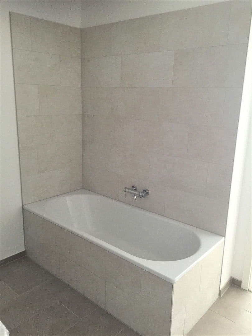 Prenájom bytu 3-izbový 119 m², Heubnerweg 7, Berlin, Berlín Prenájom bytu 3-izbový 119 m², Heubnerweg 7, Berlin, Berlín