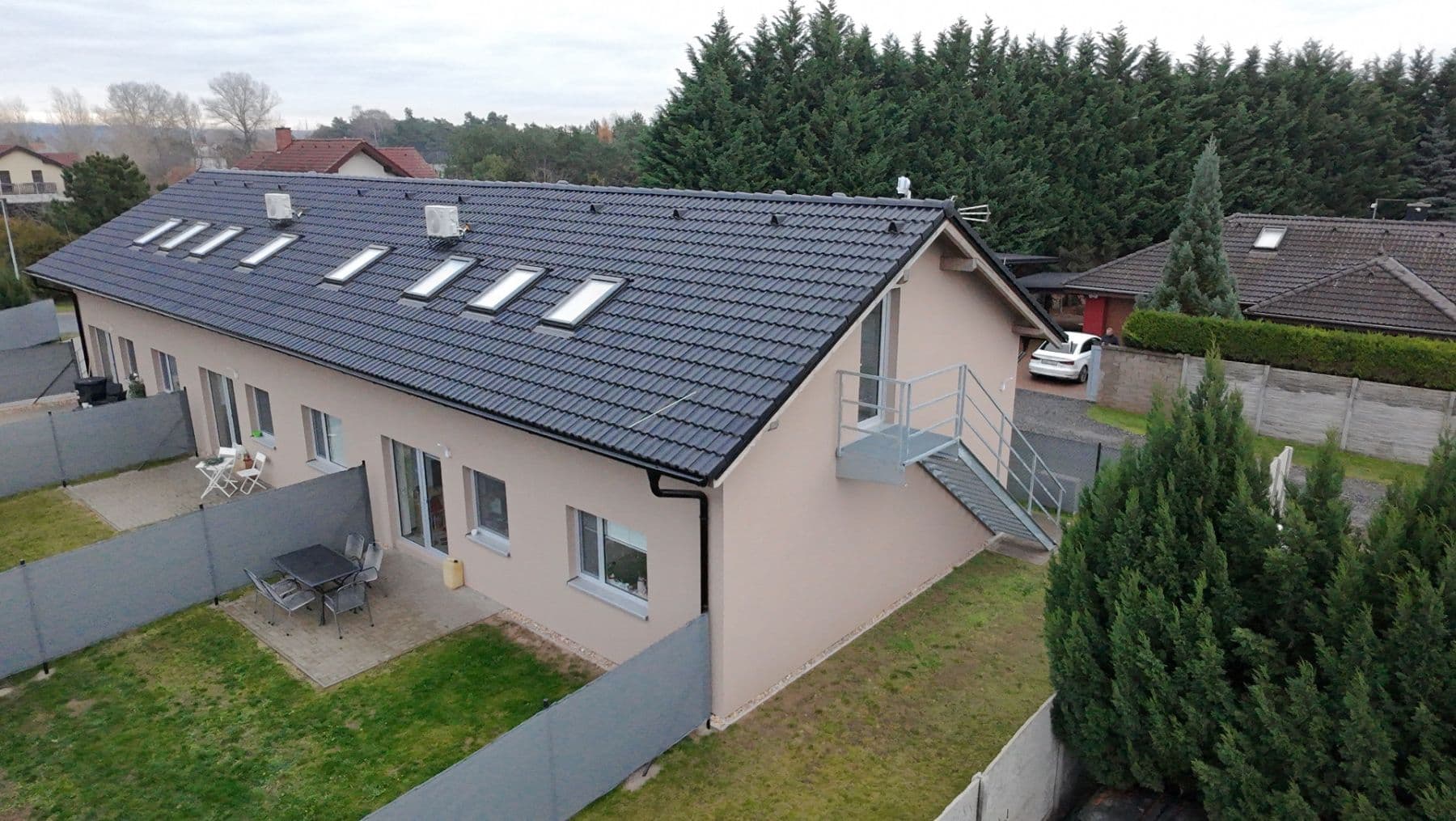 Prenájom bytu 3-izbový 89 m², Švestková, Tišice, Středočeský kraj Prenájom bytu 3-izbový 89 m², Švestková, Tišice, Středočeský kraj