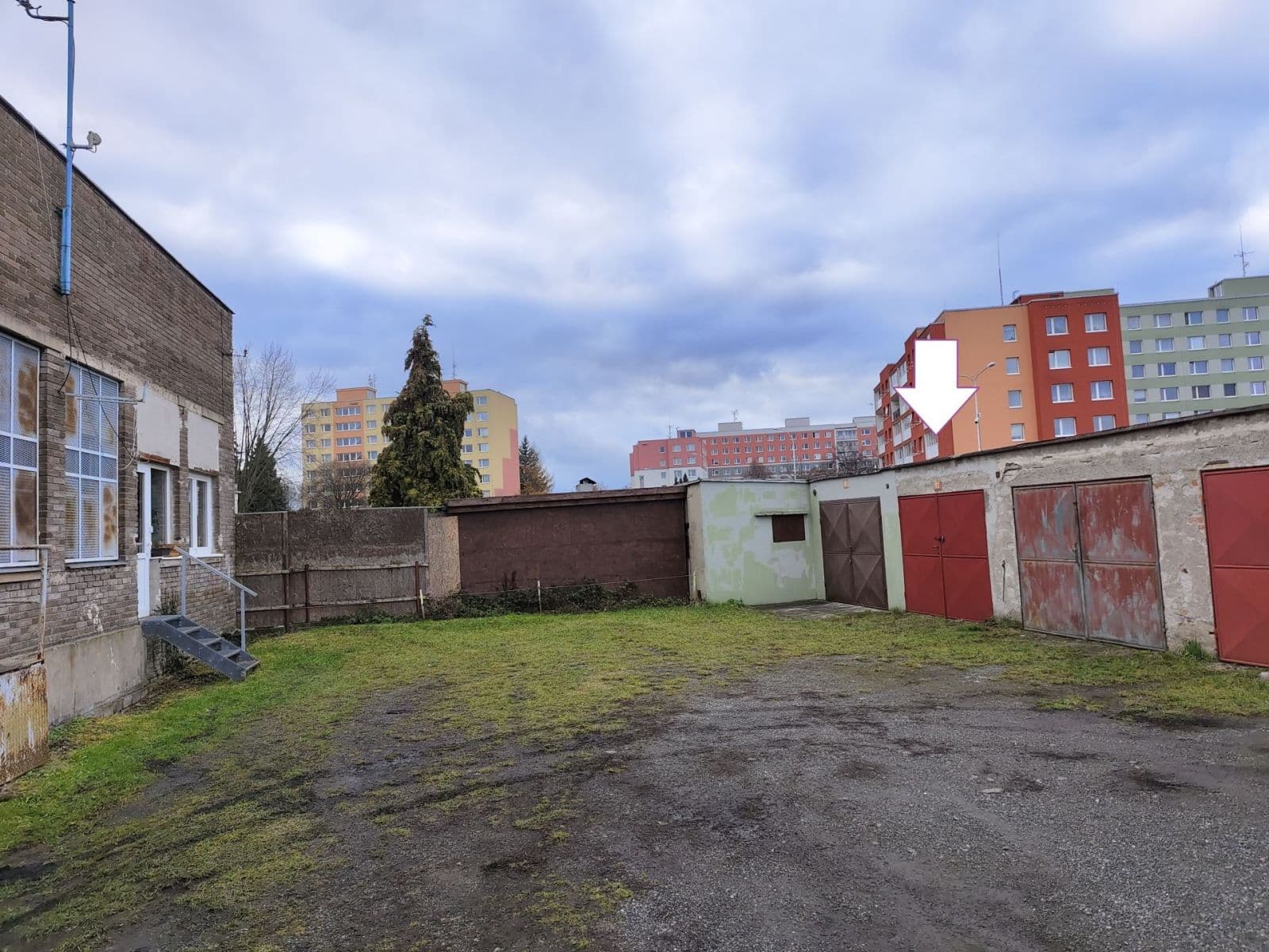 Prenájom garáže 20 m², Kladno, Středočeský kraj Prenájom garáže 20 m², Kladno, Středočeský kraj