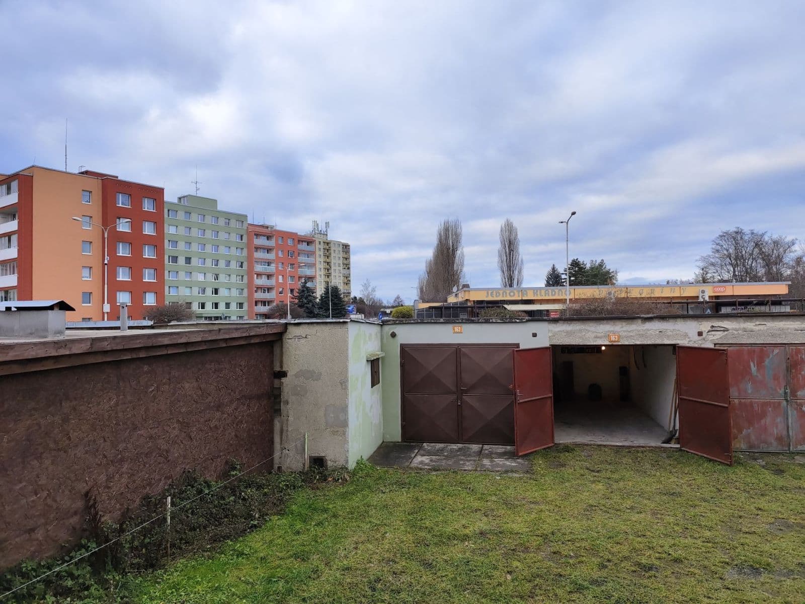 Prenájom garáže 20 m², Kladno, Středočeský kraj Prenájom garáže 20 m², Kladno, Středočeský kraj