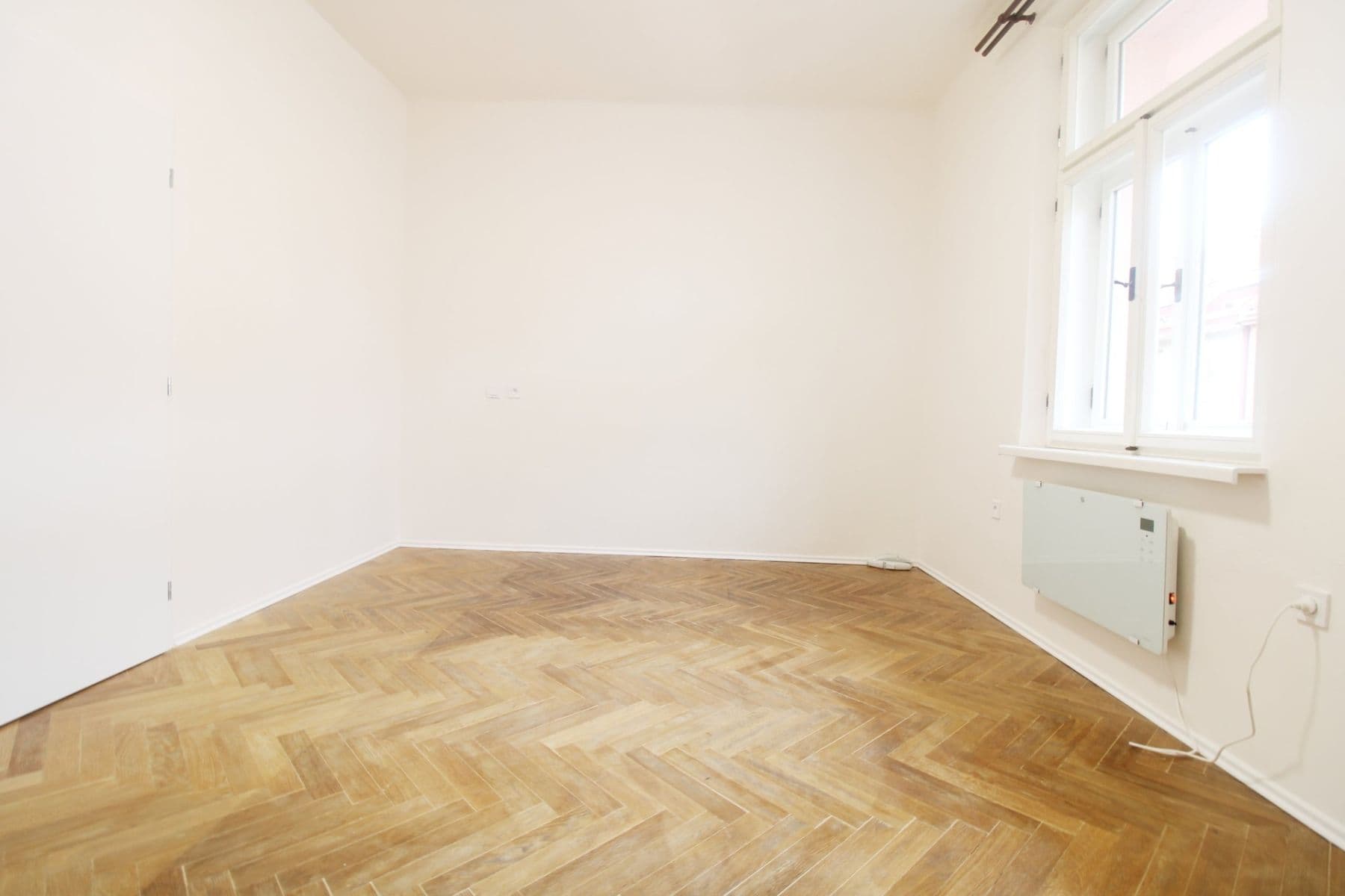 Prenájom bytu 2-izbový 75 m², Kolínská, Praha, Praha Prenájom bytu 2-izbový 75 m², Kolínská, Praha, Praha