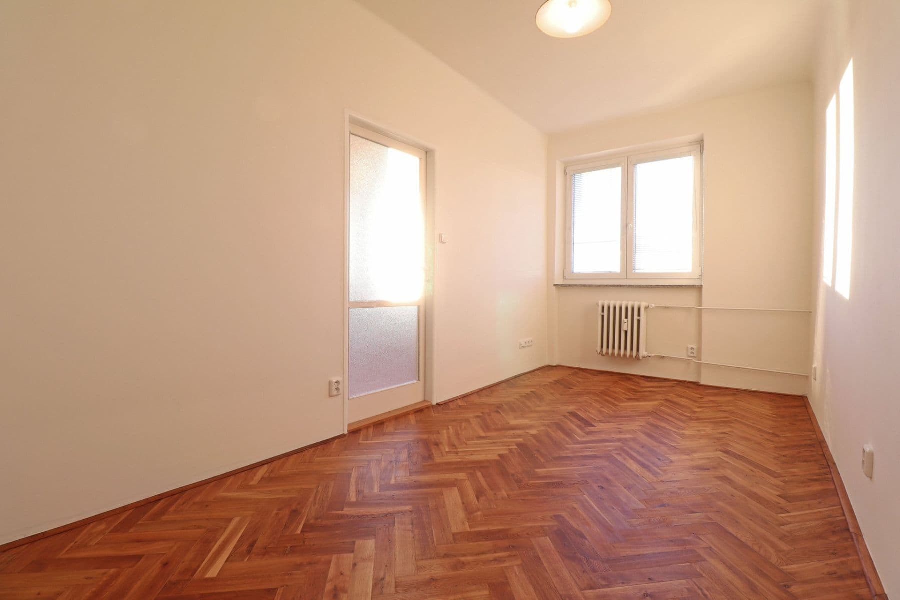 Prenájom bytu 2-izbový 44 m², Argentinská, Praha, Praha Prenájom bytu 2-izbový 44 m², Argentinská, Praha, Praha