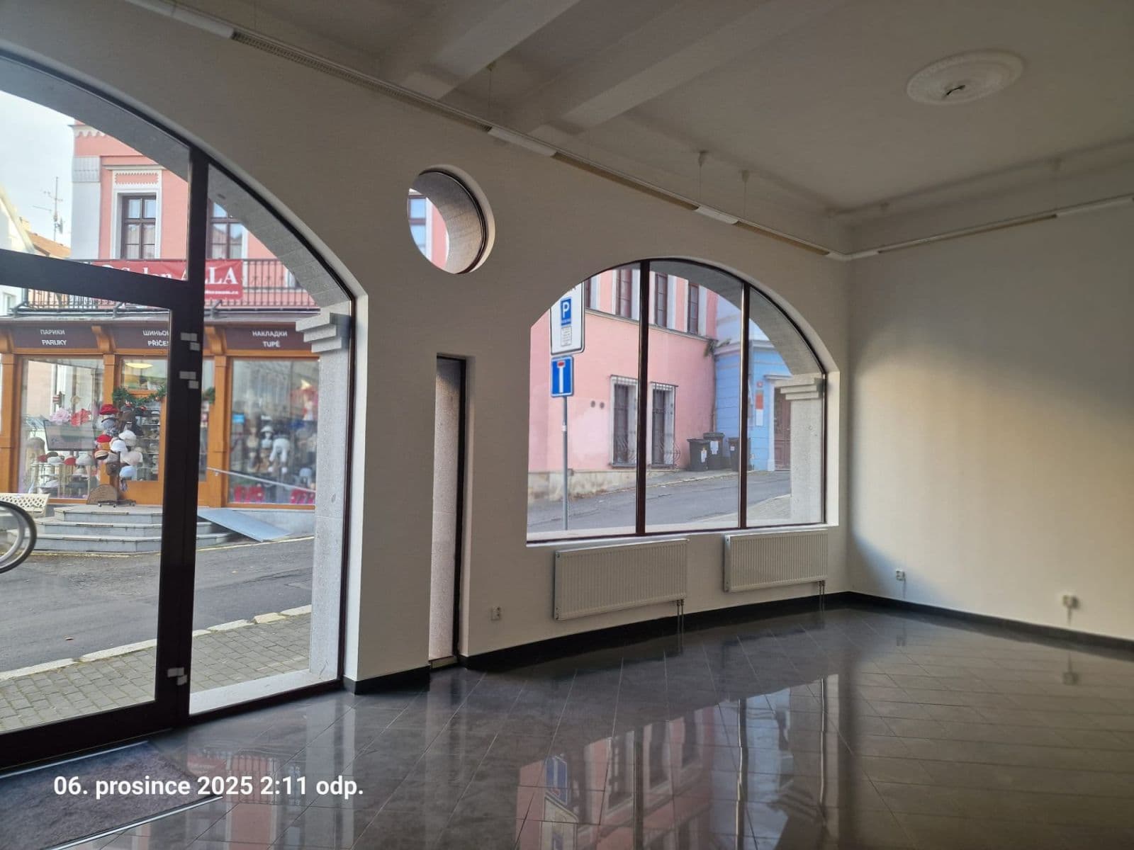 Prenájom nebytového priestoru 46 m², Zámecký vrch, Karlovy Vary, Karlovarský kraj Prenájom nebytového priestoru 46 m², Zámecký vrch, Karlovy Vary, Karlovarský kraj