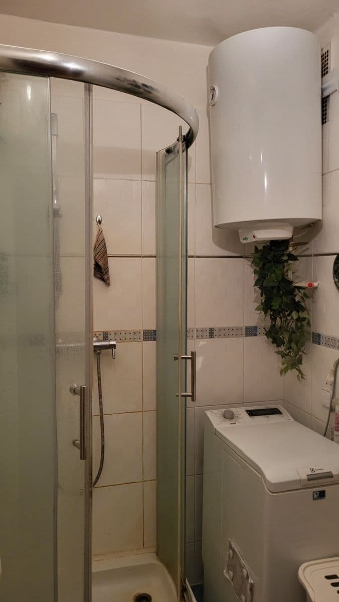 Predaj bytu 3-izbový 64 m², V Parníku, Praha, Praha Predaj bytu 3-izbový 64 m², V Parníku, Praha, Praha