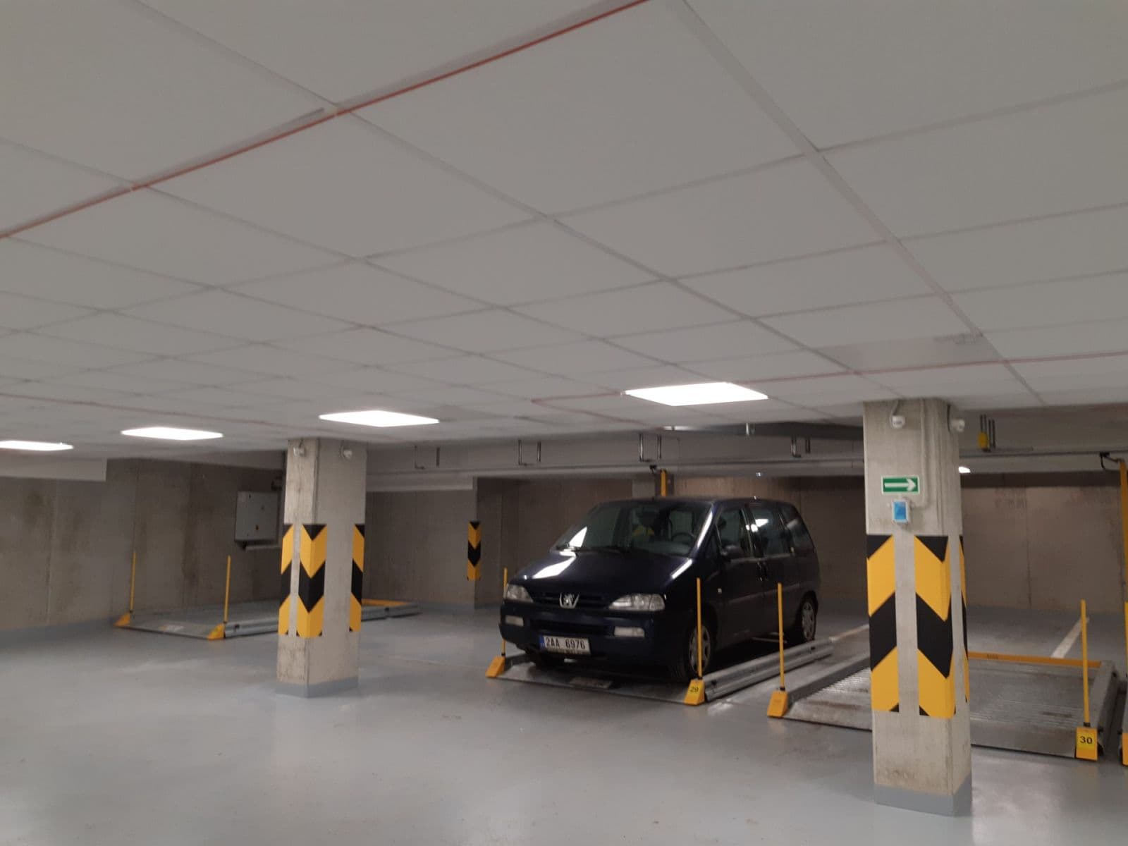 Prenájom garáže 10 m², Pod Radnicí, Praha, Praha Prenájom garáže 10 m², Pod Radnicí, Praha, Praha