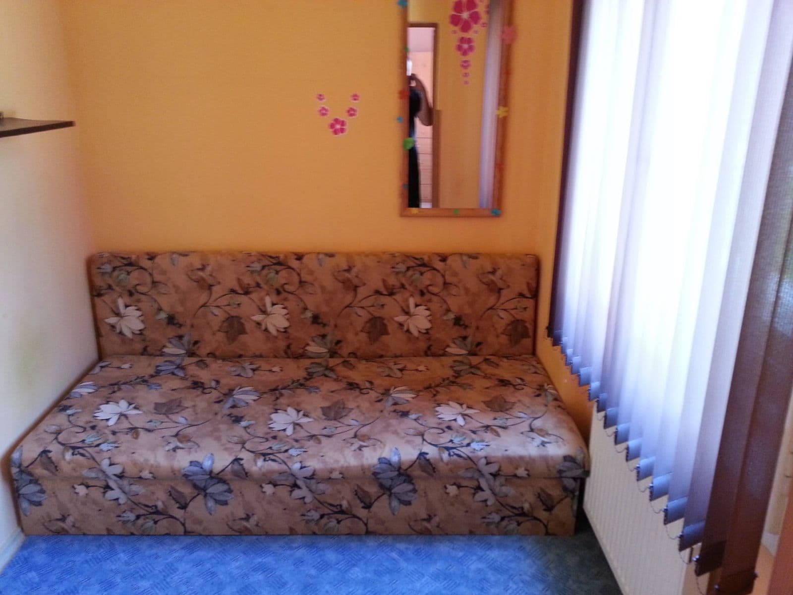 Prenájom bytu 2-izbový 42 m², náměstí Karla IV., Nejdek, Karlovarský kraj Prenájom bytu 2-izbový 42 m², náměstí Karla IV., Nejdek, Karlovarský kraj