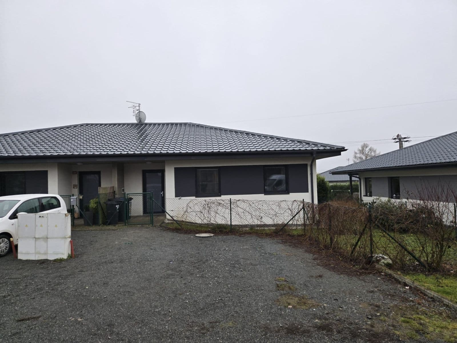 Predaj domu 115 m², pozemek 446 m², Malá Hraštice, Středočeský kraj Predaj domu 115 m², pozemek 446 m², Malá Hraštice, Středočeský kraj