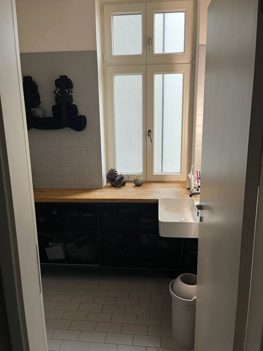 Prenájom bytu 2-izbový 50 m², Oldřichova, Praha, Praha Prenájom bytu 2-izbový 50 m², Oldřichova, Praha, Praha