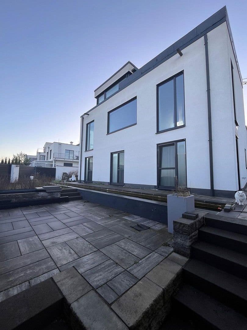 Predaj domu 239 m², pozemek 638 m², Am Yachthafen 3, Zwenkau, Sasko Predaj domu 239 m², pozemek 638 m², Am Yachthafen 3, Zwenkau, Sasko