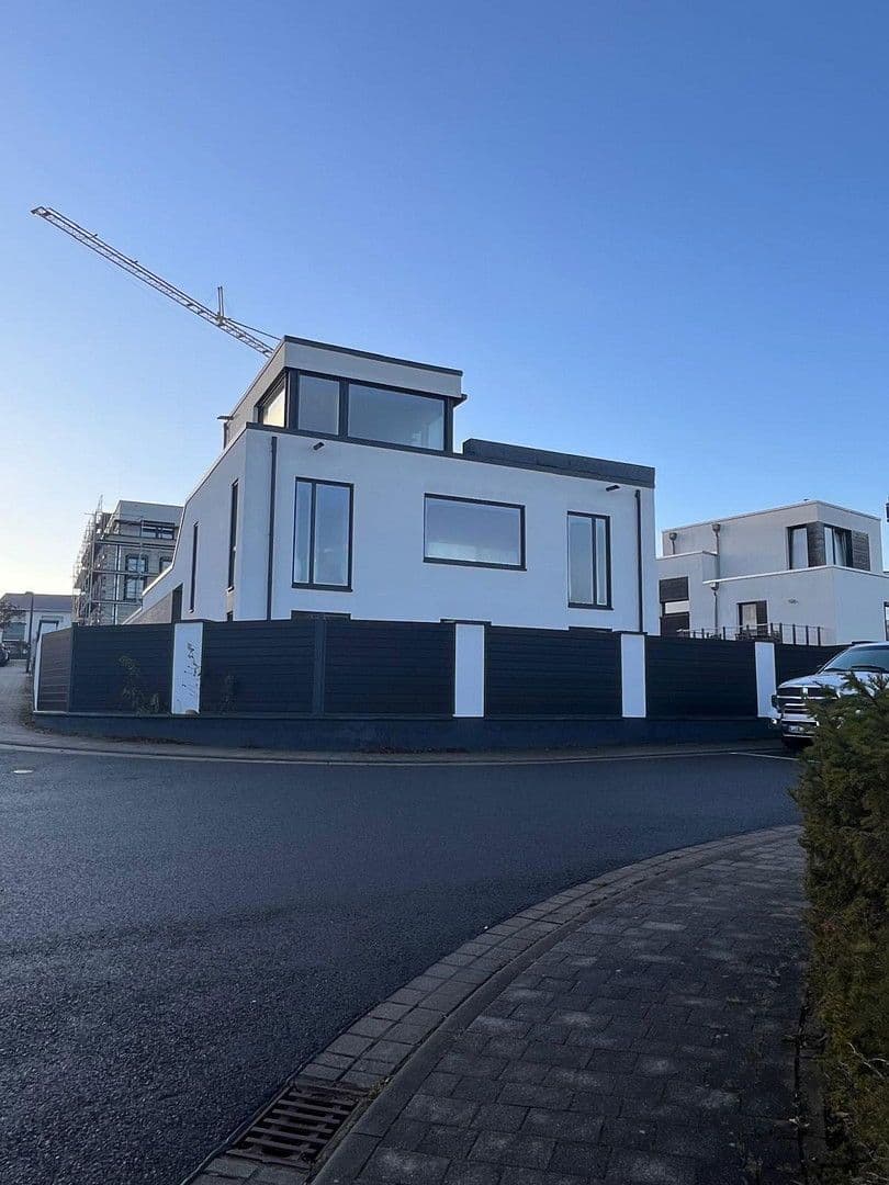 Predaj domu 239 m², pozemek 638 m², Am Yachthafen 3, Zwenkau, Sasko Predaj domu 239 m², pozemek 638 m², Am Yachthafen 3, Zwenkau, Sasko