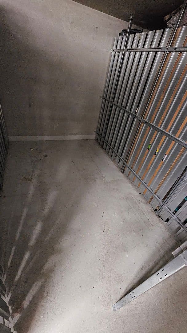 Prenájom bytu 4-izbový 126 m², Karlsruhe, Bádensko-Wurttembersko Prenájom bytu 4-izbový 126 m², Karlsruhe, Bádensko-Wurttembersko