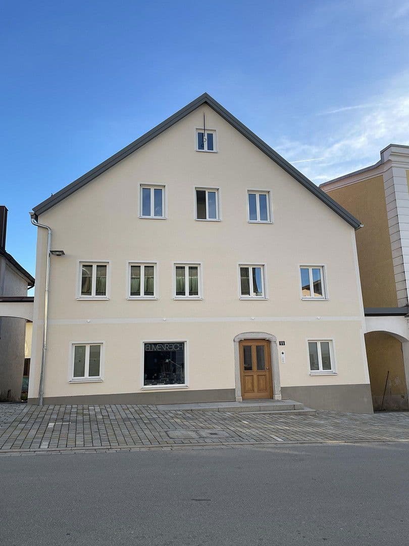 Prenájom bytu 4-izbový 92 m², Marktplatz 11, Untergriesbach, Bavorsko Prenájom bytu 4-izbový 92 m², Marktplatz 11, Untergriesbach, Bavorsko