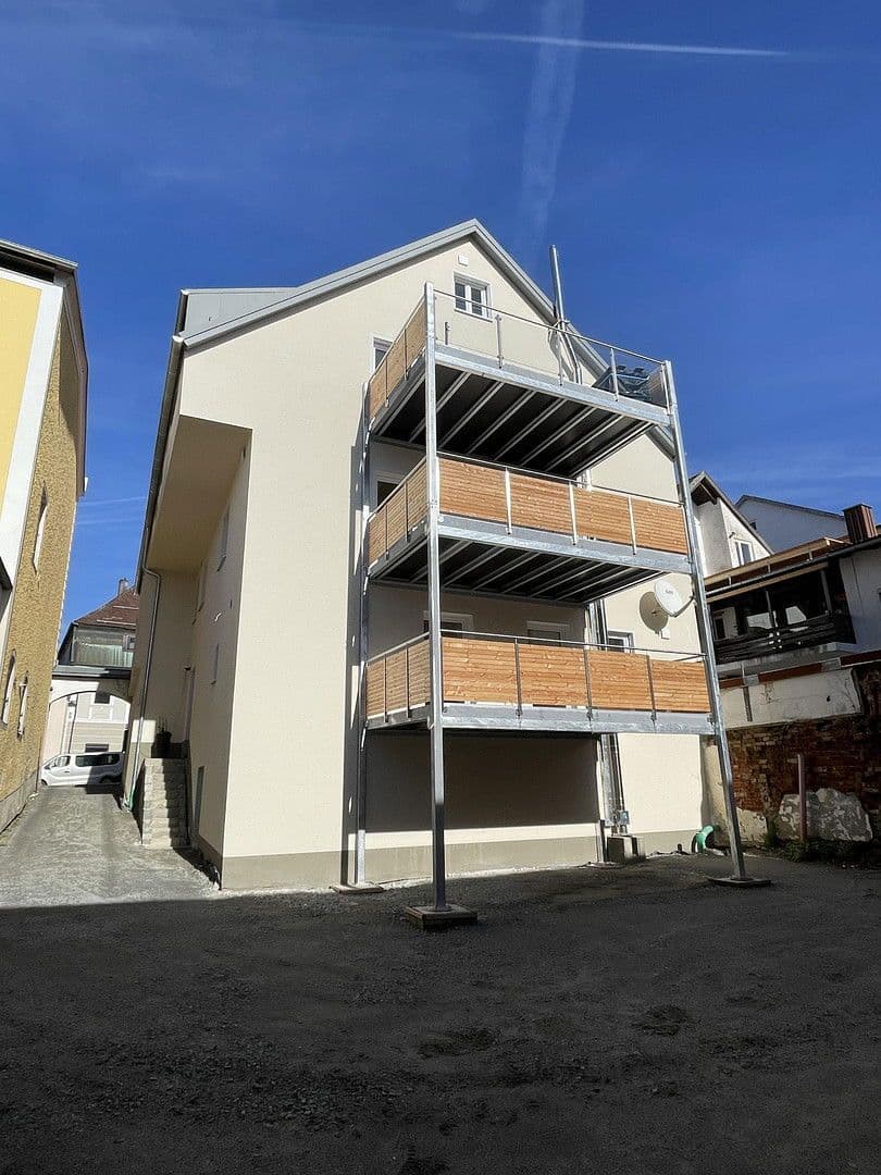 Prenájom bytu 4-izbový 92 m², Marktplatz 11, Untergriesbach, Bavorsko Prenájom bytu 4-izbový 92 m², Marktplatz 11, Untergriesbach, Bavorsko