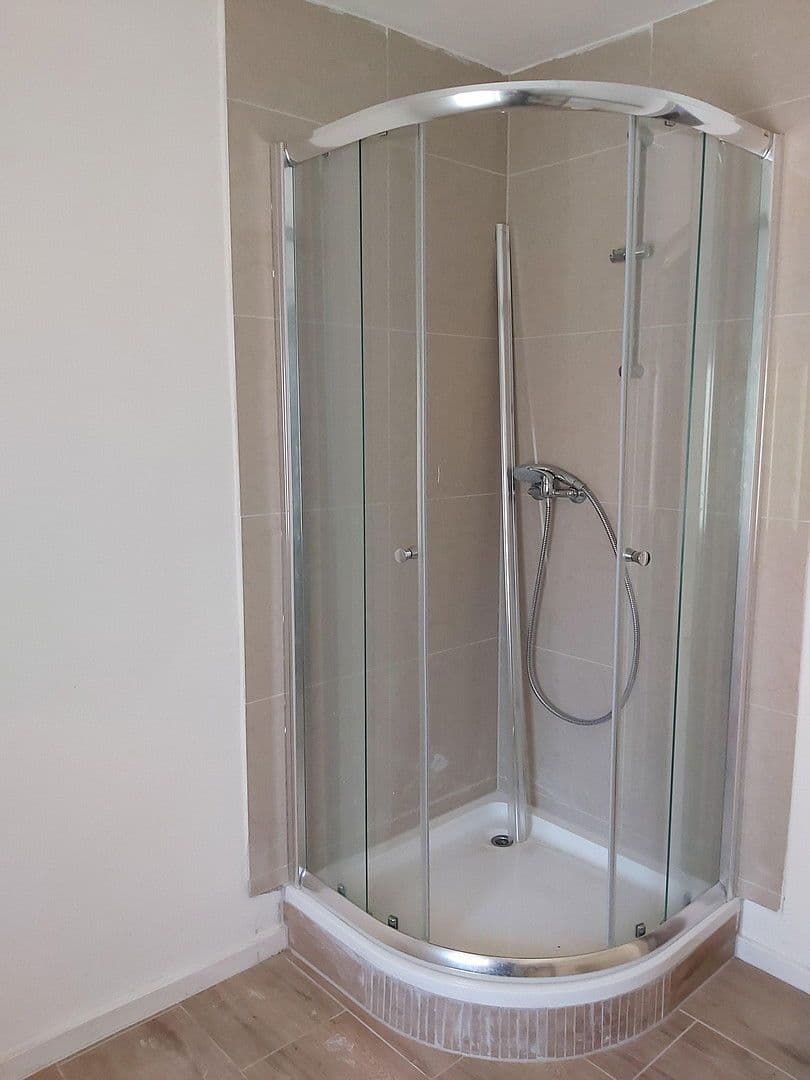 Predaj domu 690 m², pozemek 550 m², Leipzig, Sasko Predaj domu 690 m², pozemek 550 m², Leipzig, Sasko