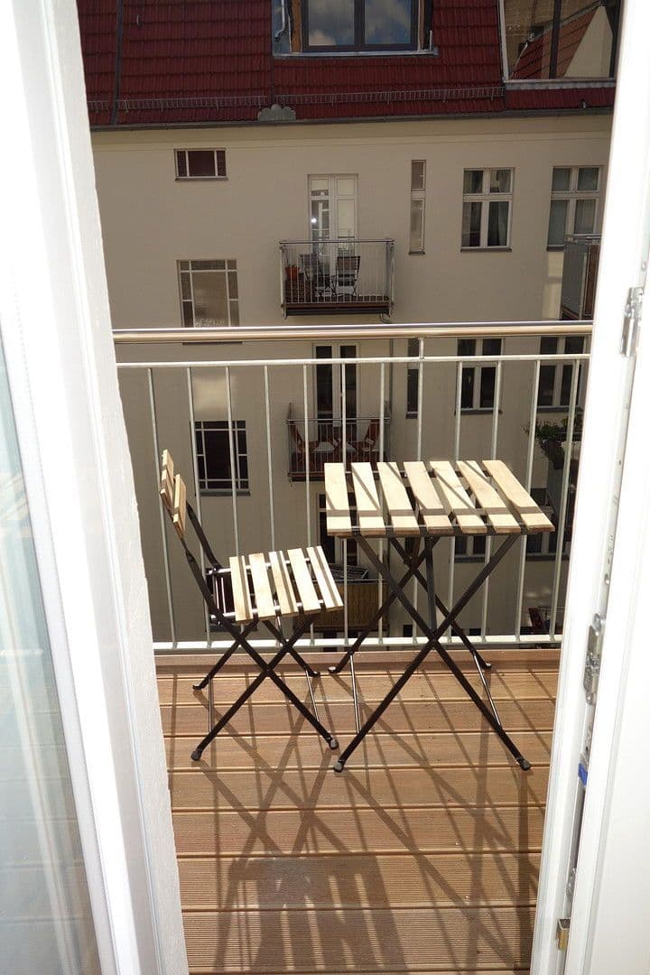 Prenájom bytu 1-izbový 36 m², Berlin, Berlín Prenájom bytu 1-izbový 36 m², Berlin, Berlín