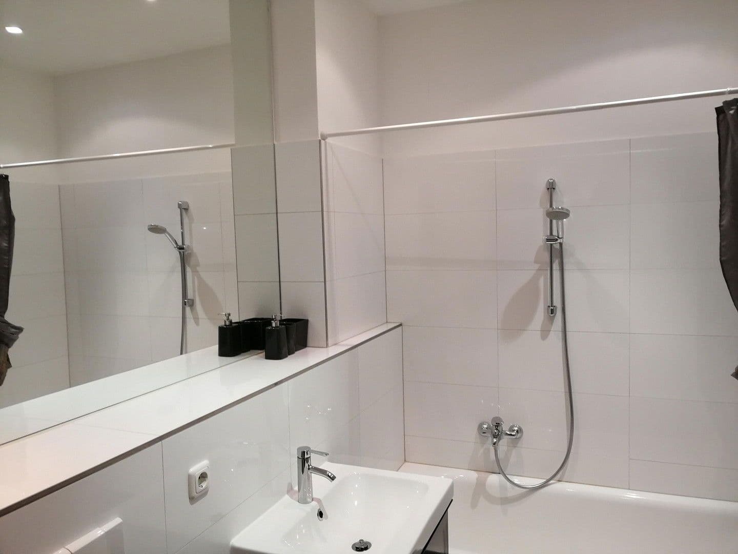 Prenájom bytu 2-izbový 95 m², Schwedter Str. 244, Berlin, Berlín Prenájom bytu 2-izbový 95 m², Schwedter Str. 244, Berlin, Berlín